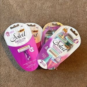 BIC Soleil Lavender and Purple Women's Razors